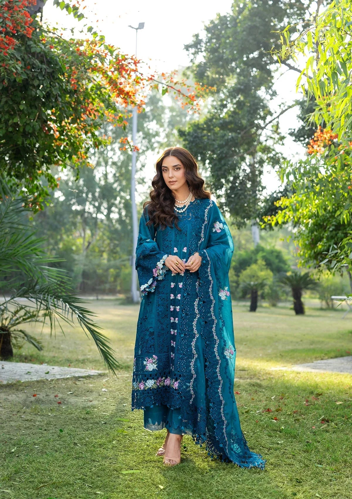 Elaf - 3PC Luxury Lawn Embroidered Suit | Daru libas