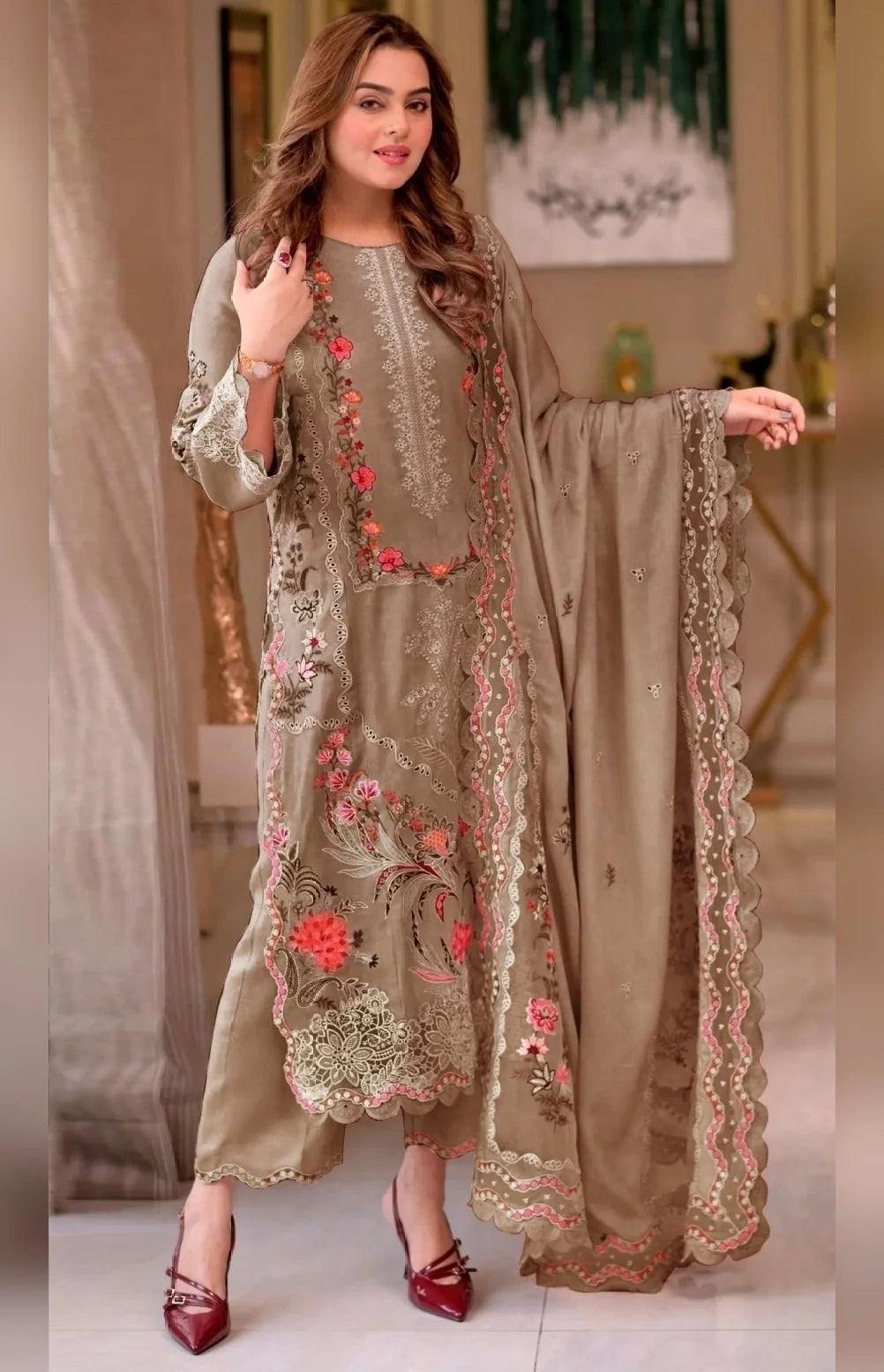 Aneelas - 3PC Luxury Lawn Embroidered Suit | Daru libas