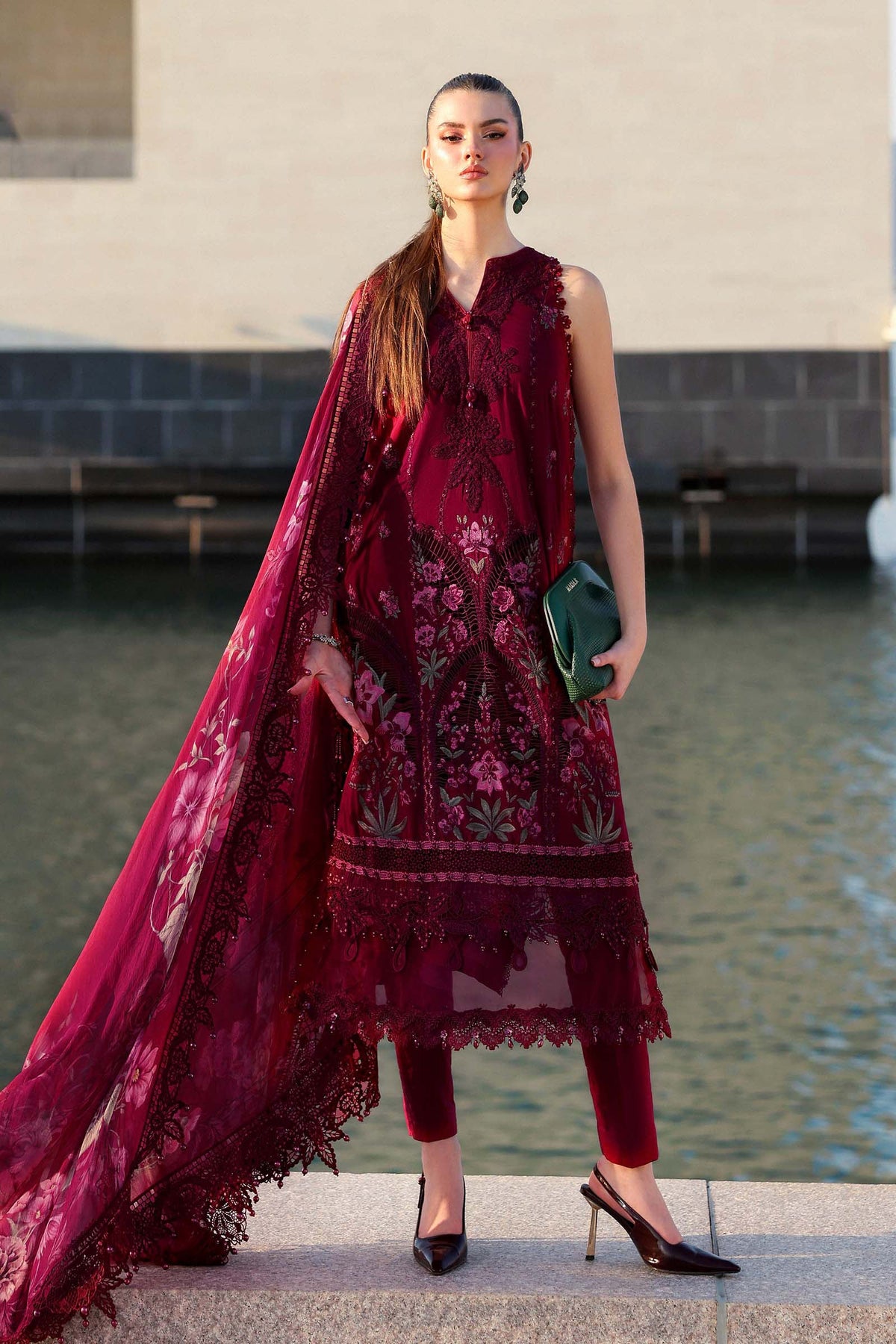 MARIA.B - 3PC Luxury Lawn Embroidered Suit | Daru libas