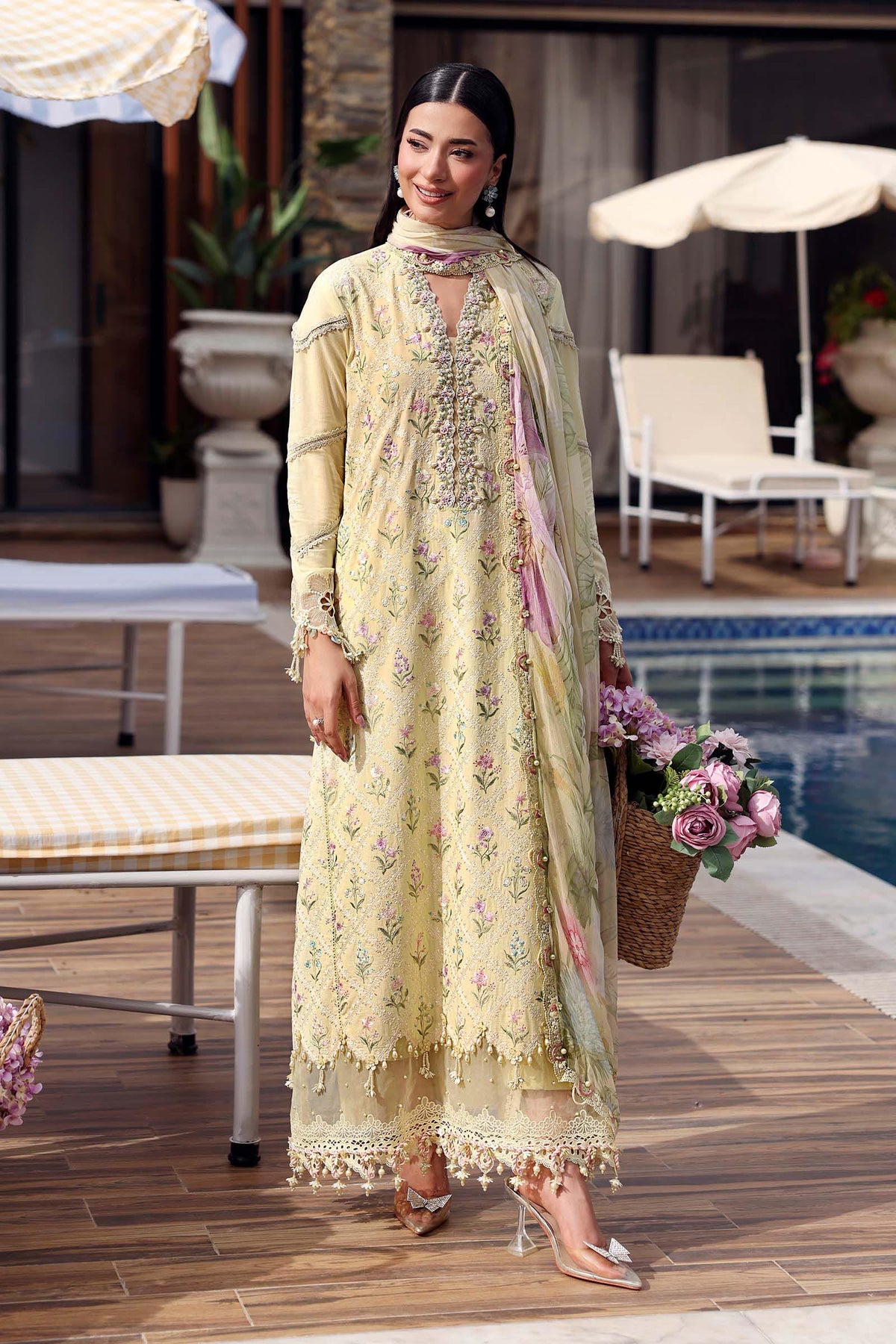 MARIA.B - 3PC Luxury Lawn Embroidered Suit | Daru libas