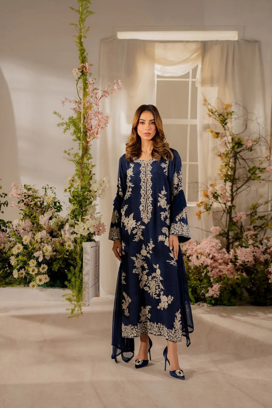BATIK - 3PC Luxury Lawn Embroidered Suit |Daru libas