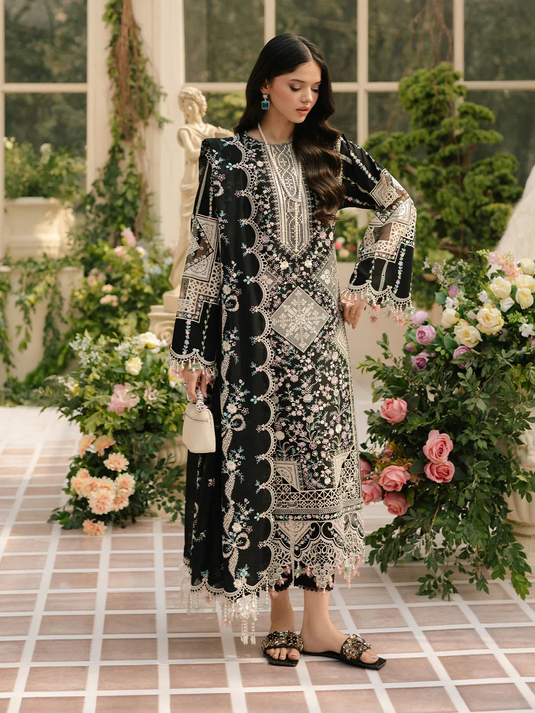 BIN ILYAS - 3PC Luxury Lawn Embroidered Suit | Daru Libas