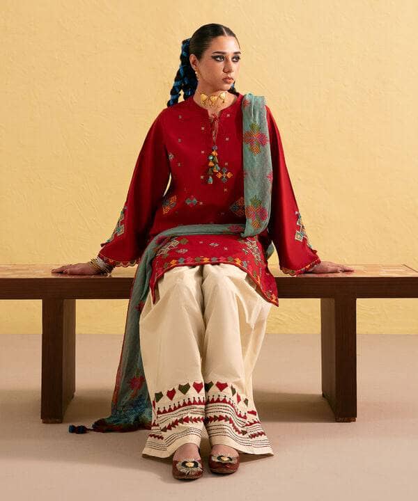 Sapphire - 3PC Dhanak Embroidered Suit | Daru libas